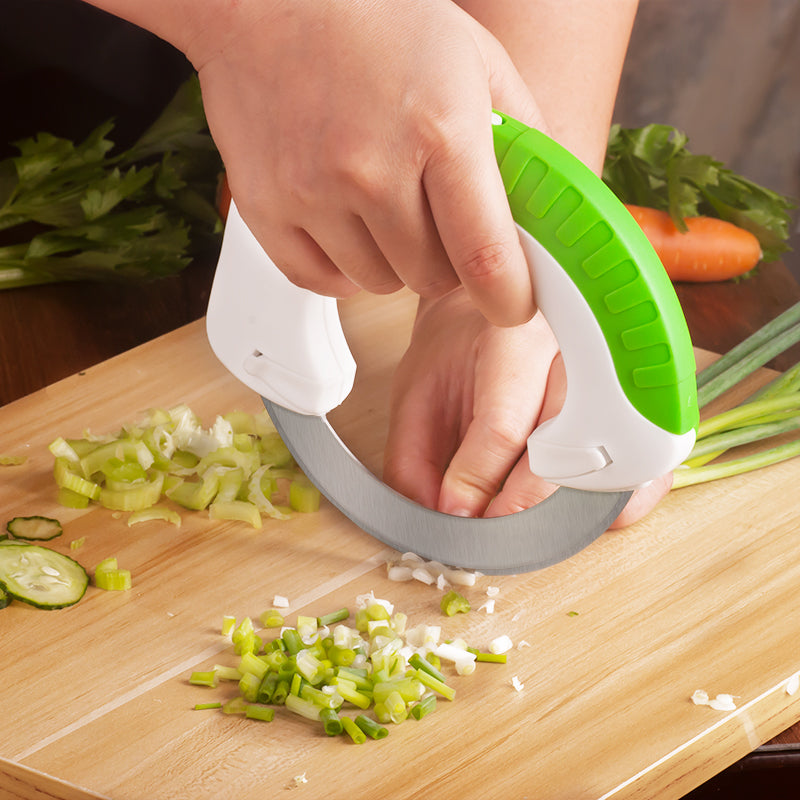 New Kitchen Gadget Stainless Steel Round Wheel Vegetable Chopper Slicer Circular Rolling Knife Easy Cutting Tools